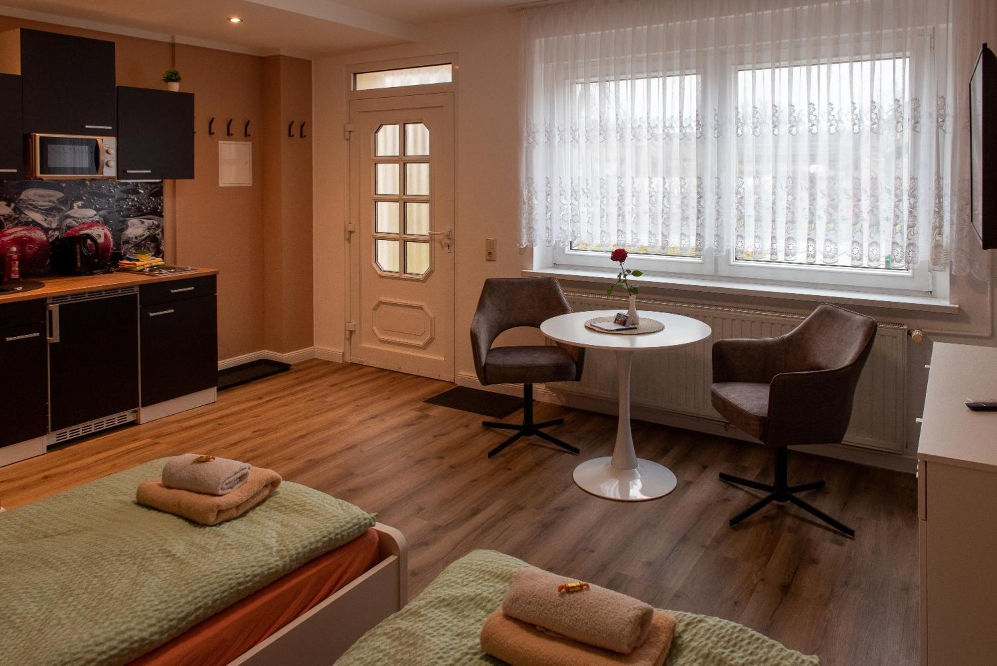 Top-Moderne Ferienwohnung Und Apartments Auf Frueherem Wunderschoenen Bauernhof Im Elbe-Elster-Kreis In Brandenburg Bei Herzberg-Elster, Schoenewalde, Holzdorf מראה חיצוני תמונה
