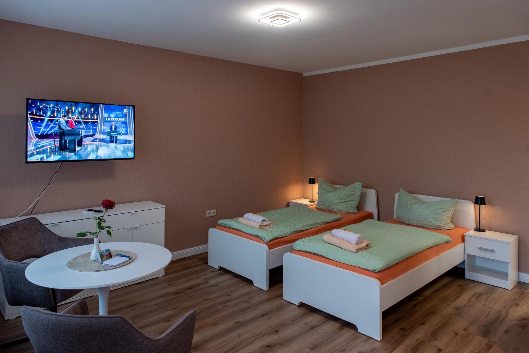 Top-Moderne Ferienwohnung Und Apartments Auf Frueherem Wunderschoenen Bauernhof Im Elbe-Elster-Kreis In Brandenburg Bei Herzberg-Elster, Schoenewalde, Holzdorf מראה חיצוני תמונה